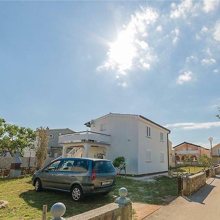 Apartmani Dokoza วีร์ ภายนอก รูปภาพ